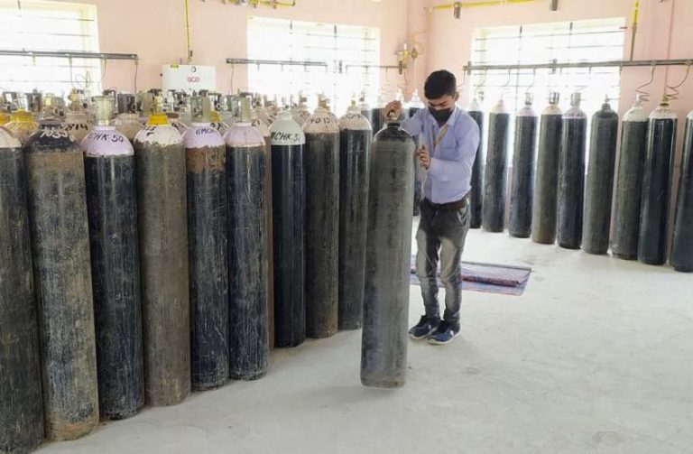 oxygen cylinder