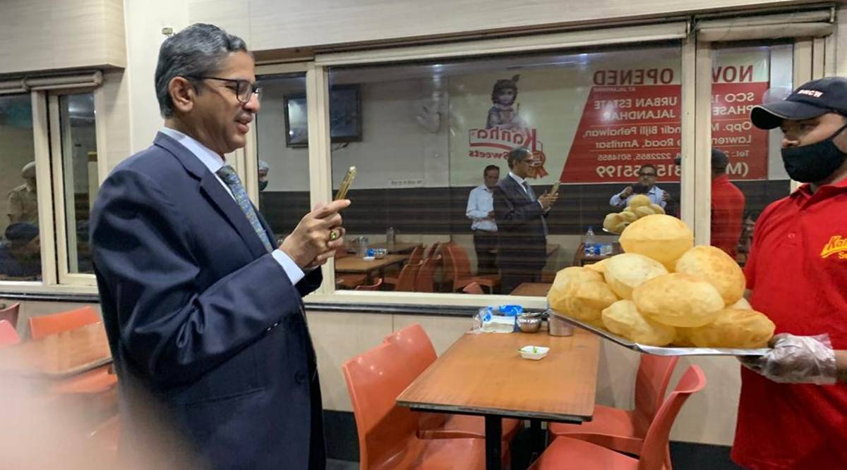 1eccd1a8-a025-436a-8a5d-fa56f85c3492